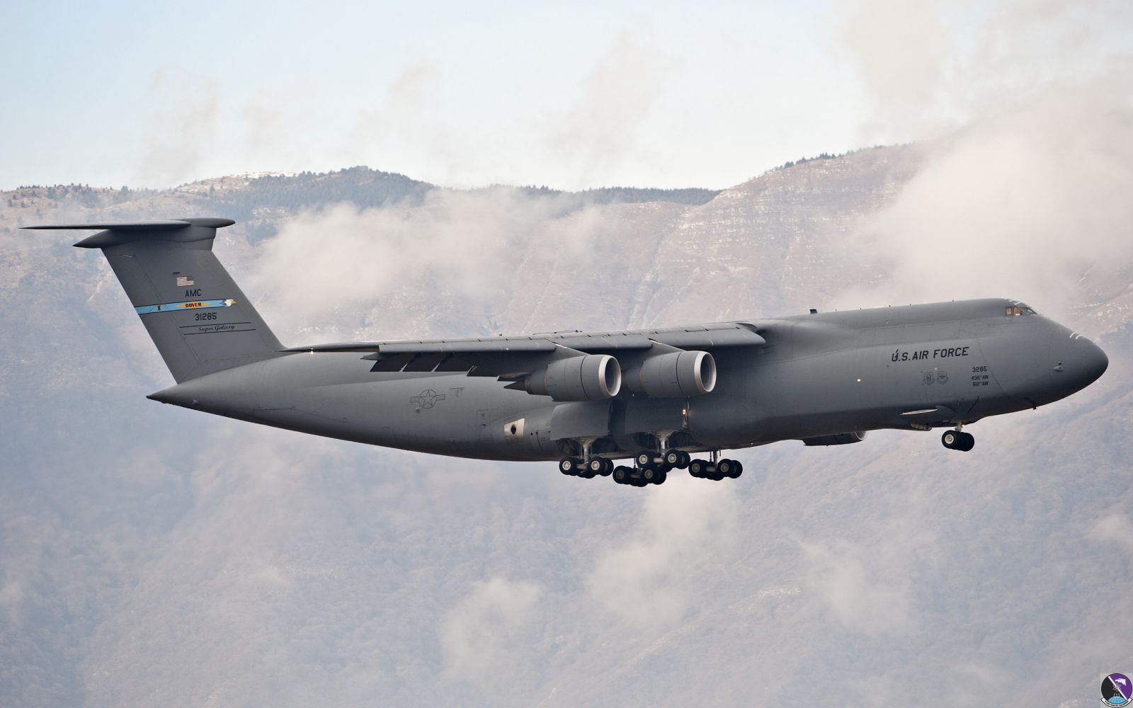aviano january 05  2012 rch209 c 5m 83 1285 436thaw dover afb
