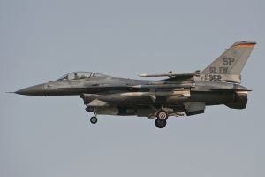 aviano april 03  2011 weasel13 f 16cm 91 0352 480thfs 52ndfw  spangdahlem ab  germany