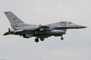 aviano august 11  2011 oup317 f 16cm 88 0491 510thfs 31stfw  aviano ab  italy rtb