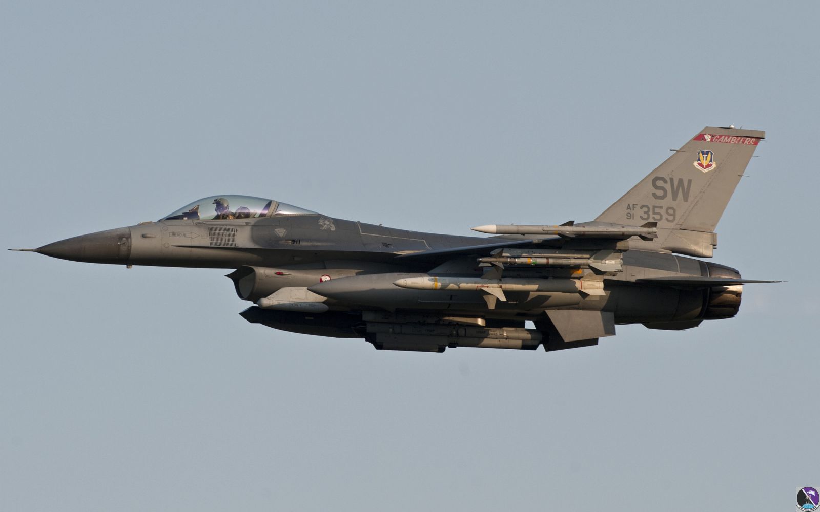aviano august 21  2011 oup113 f 16cm 91 0359 77thfs 20thfw  shaw afb  sc night mix